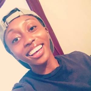 Meet your Posher, Chrishandra